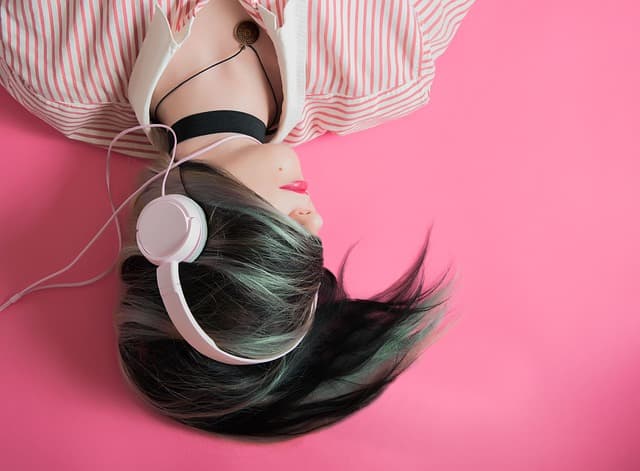 ポッドキャスト音声をダウンロードする方法：XYZ Podcast Downloader で Xiaoyuzhou と Apple Podcasts のエピソードを保存する